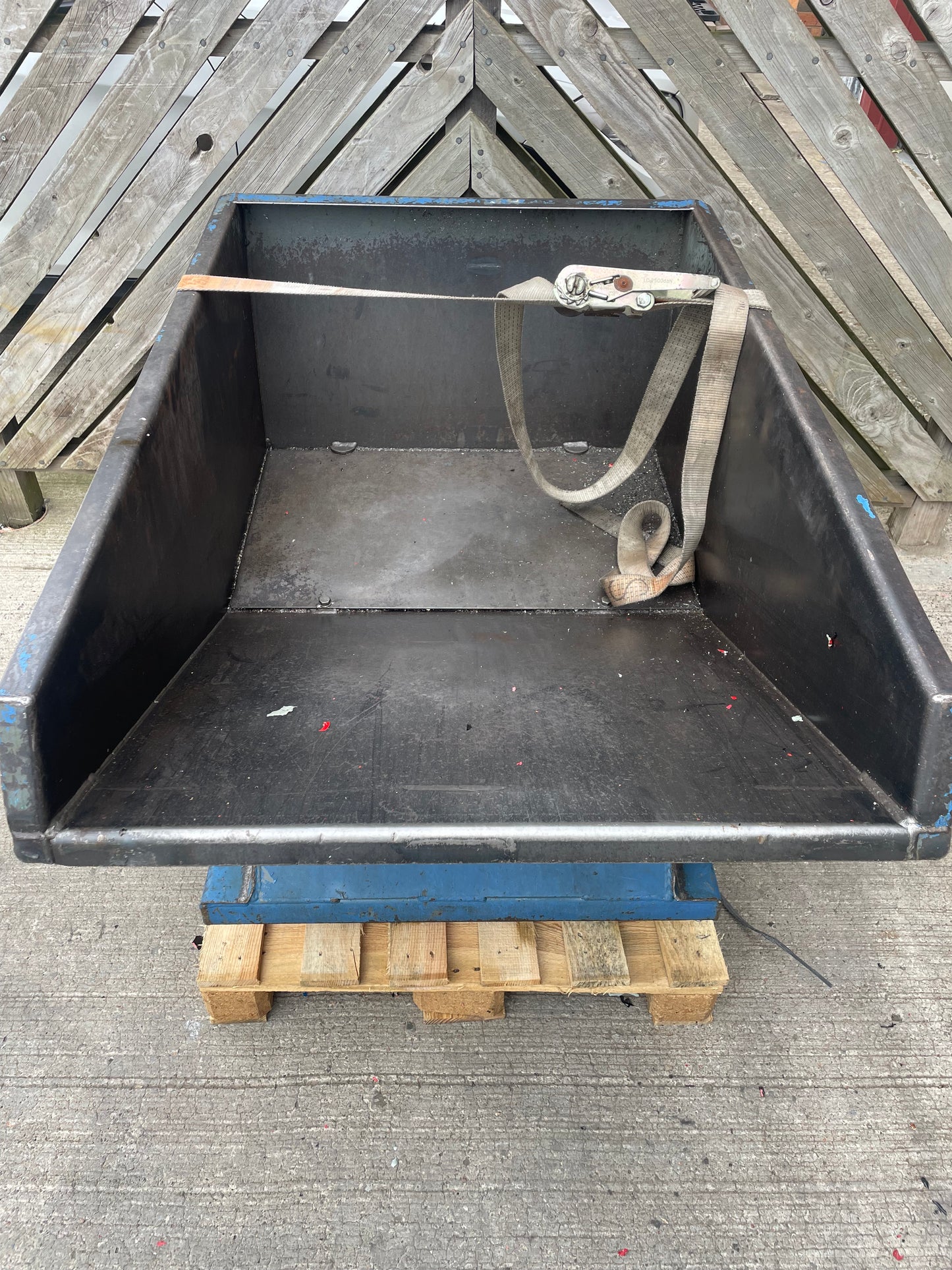 Tipping Swarf Bin for CNC lathe or Machining Centre - Forklift Tipping Skip