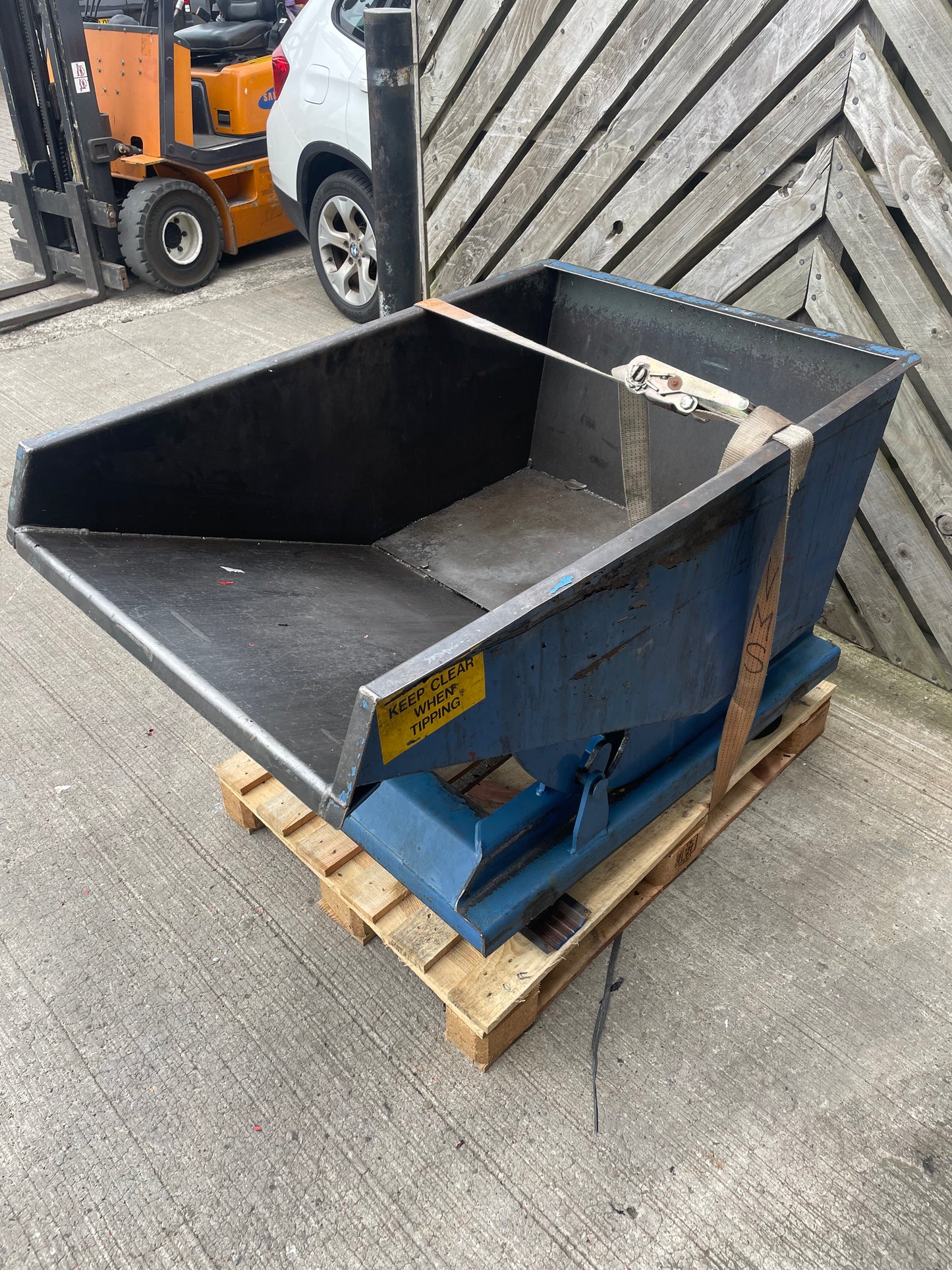 Tipping Swarf Bin for CNC lathe or Machining Centre - Forklift Tipping Skip