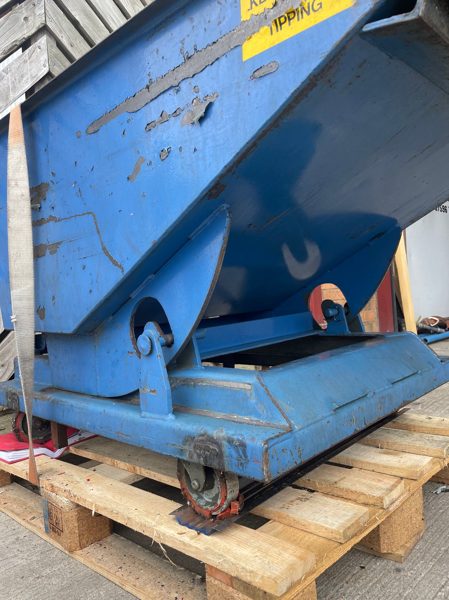 Tipping Swarf Bin for CNC lathe or Machining Centre - Forklift Tipping Skip
