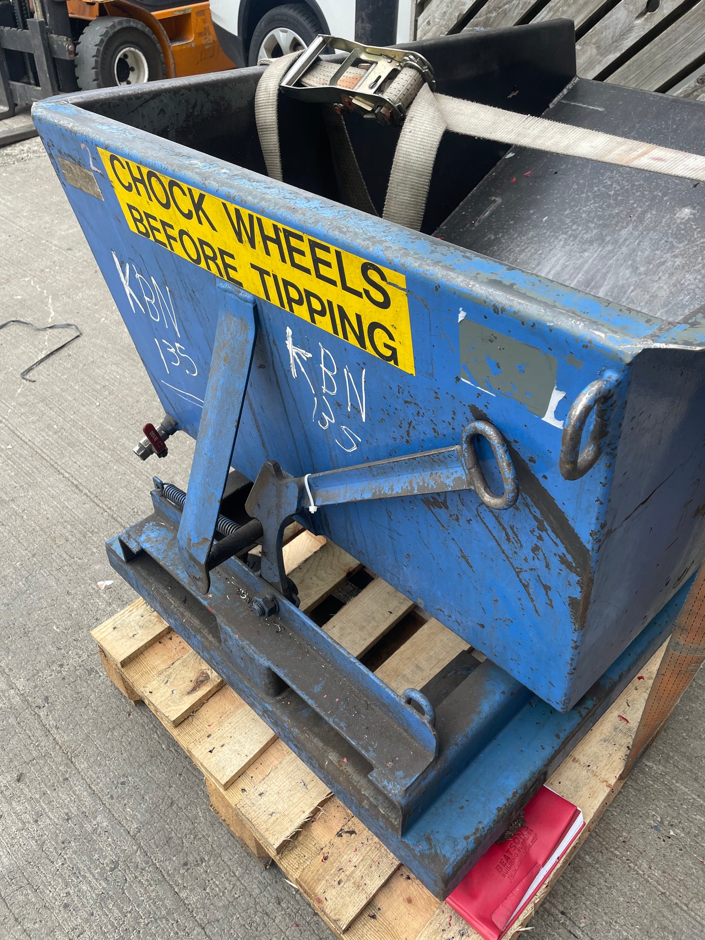 Tipping Swarf Bin for CNC lathe or Machining Centre - Forklift Tipping Skip