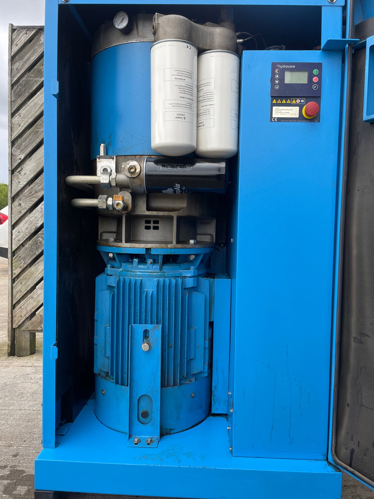 Hydrovane HV45RS 45KW 267cfm Air Compressor-SERVICE HISTORY- Grit Blasting