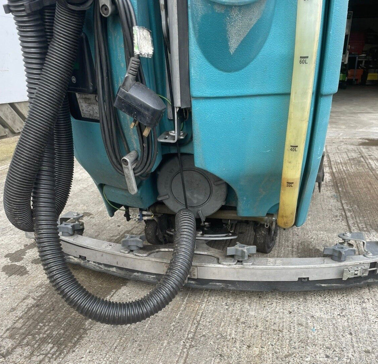 Tennant T5 Industrial Pedestrian Scrubber Dryer - 240 volt