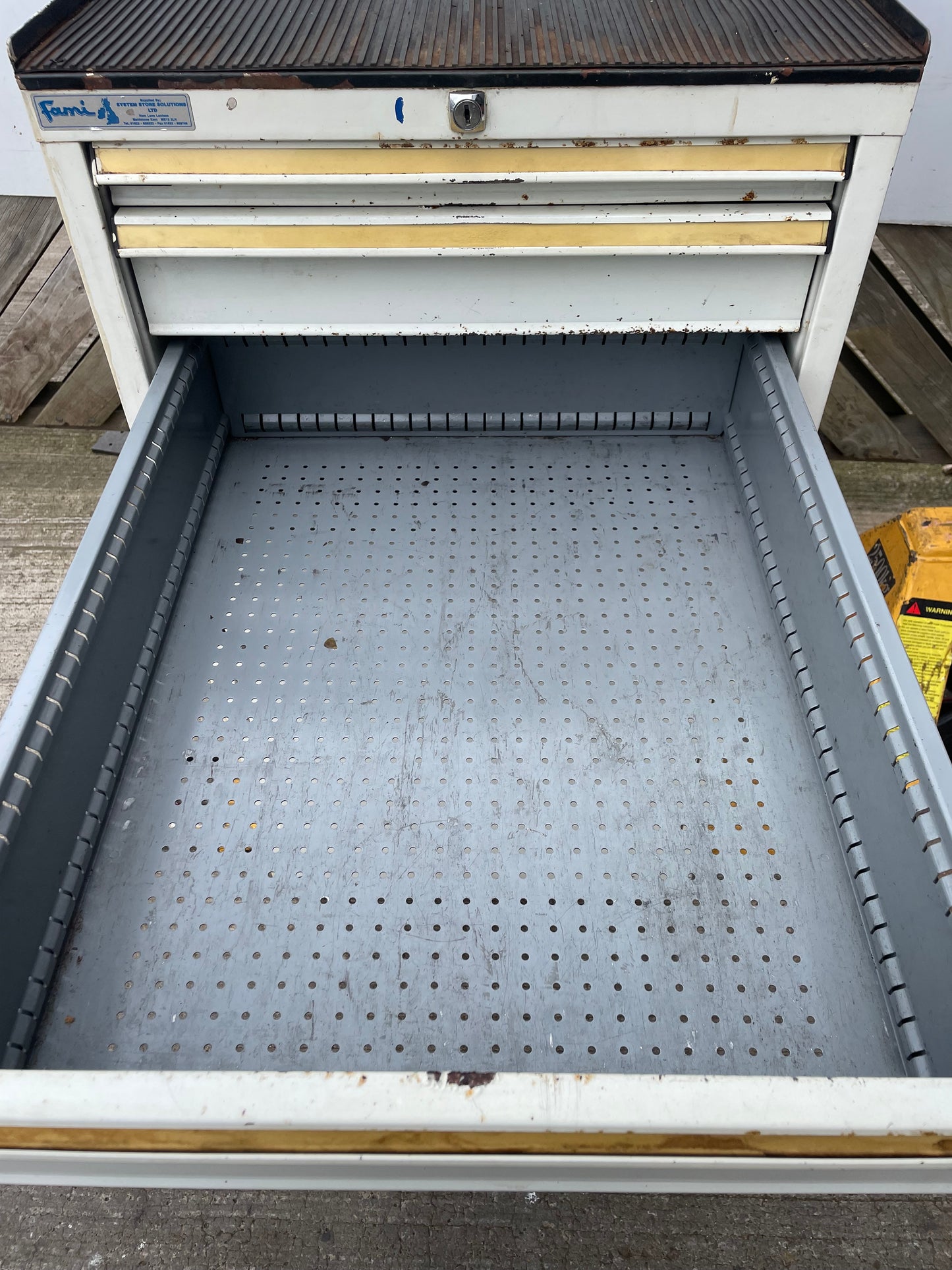 INDUSTRIAL TOOLING CABINET DRAWERS CNC ENGINEERING POLSTORE BOTT VIDMAR LISTA