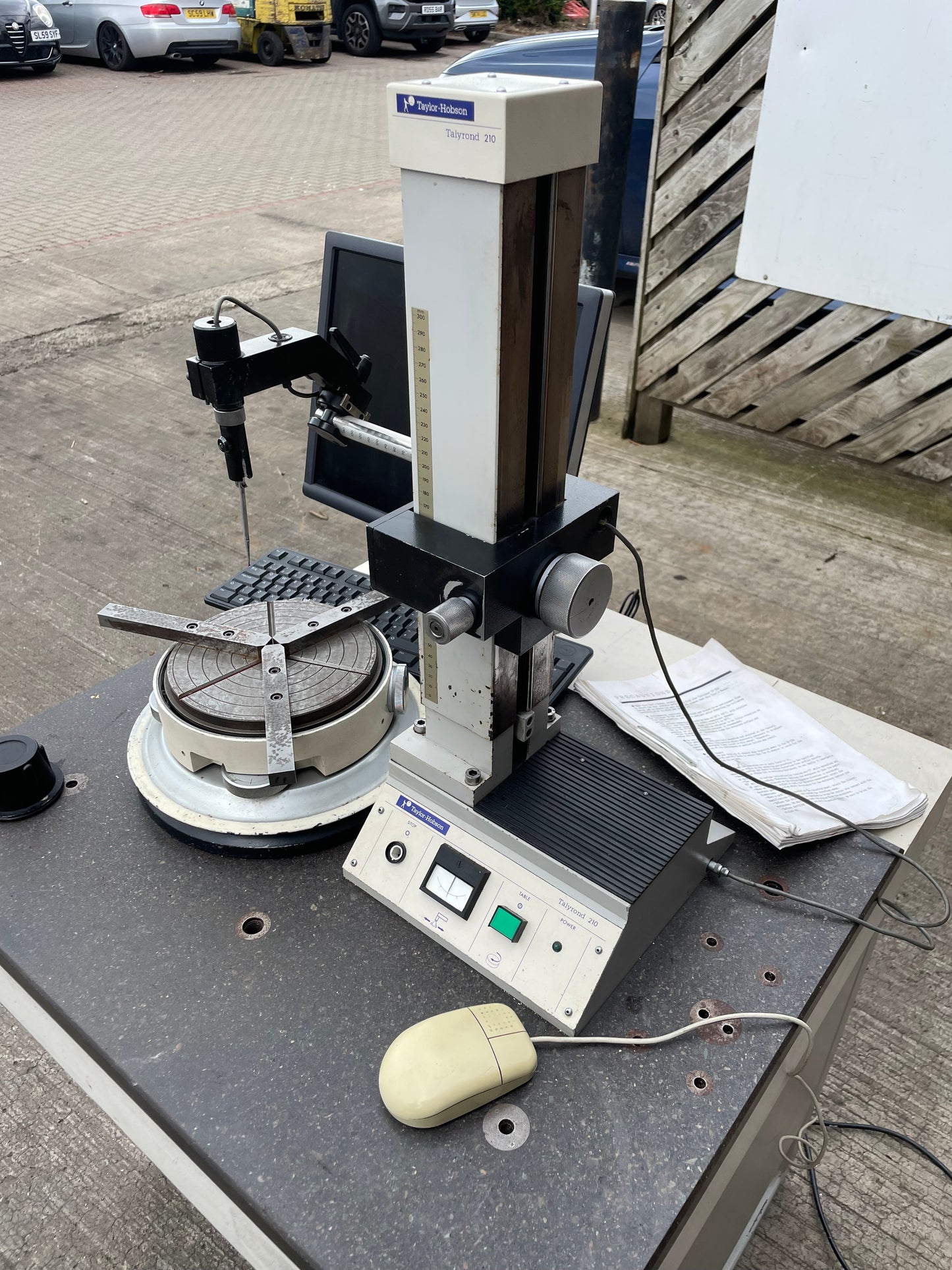 Taylor Hobson Talyrond - 210 Roundness  Measuring Machine