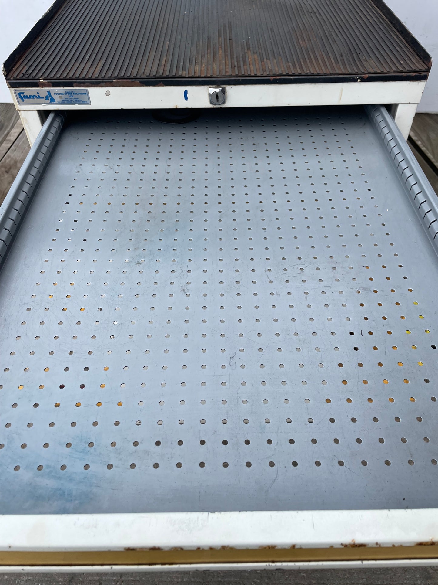 INDUSTRIAL TOOLING CABINET DRAWERS CNC ENGINEERING POLSTORE BOTT VIDMAR LISTA