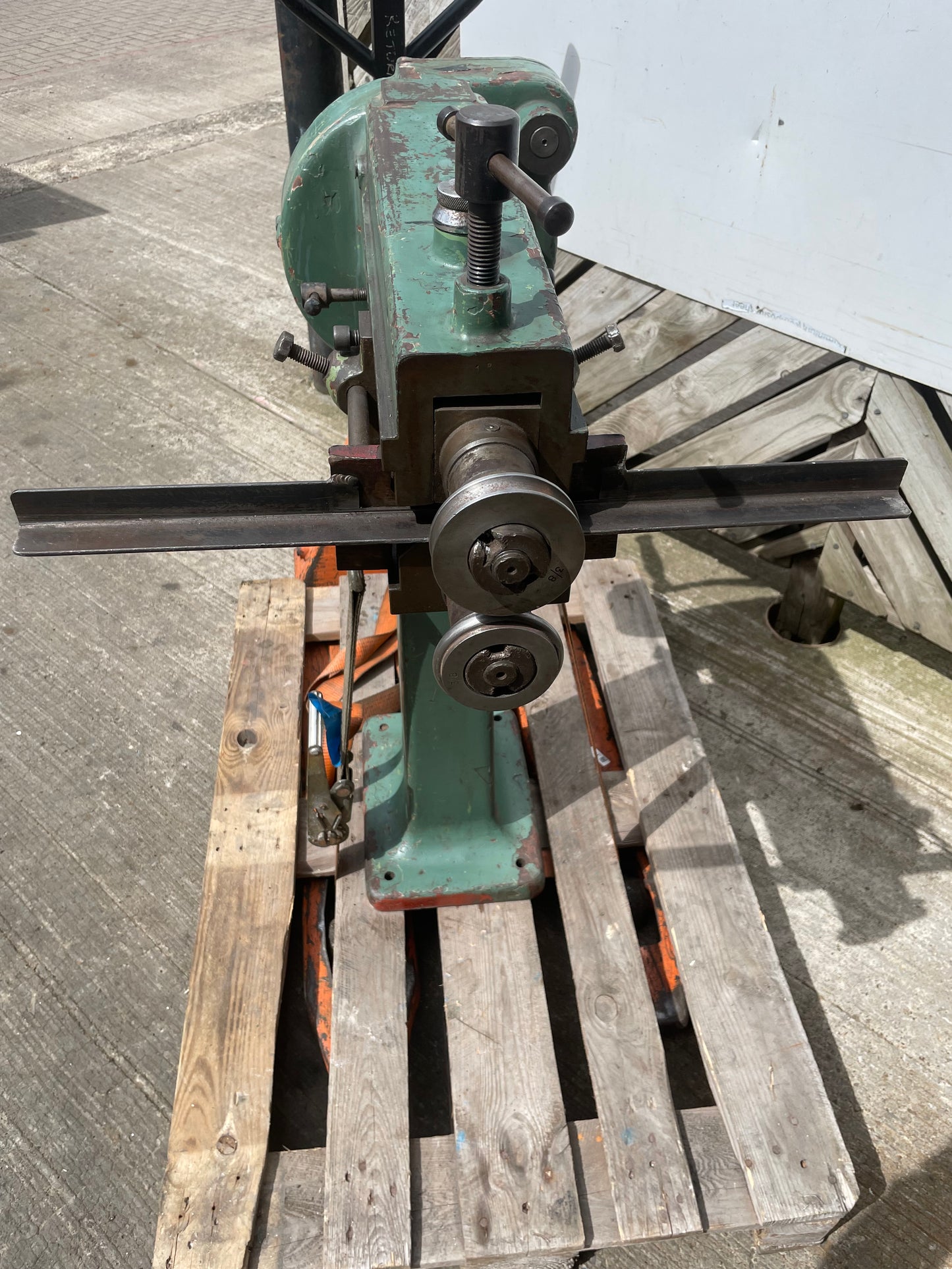 CMZ 8 Bead roller / Jenny rolls / hand swager - Sheet Metal Fabrication