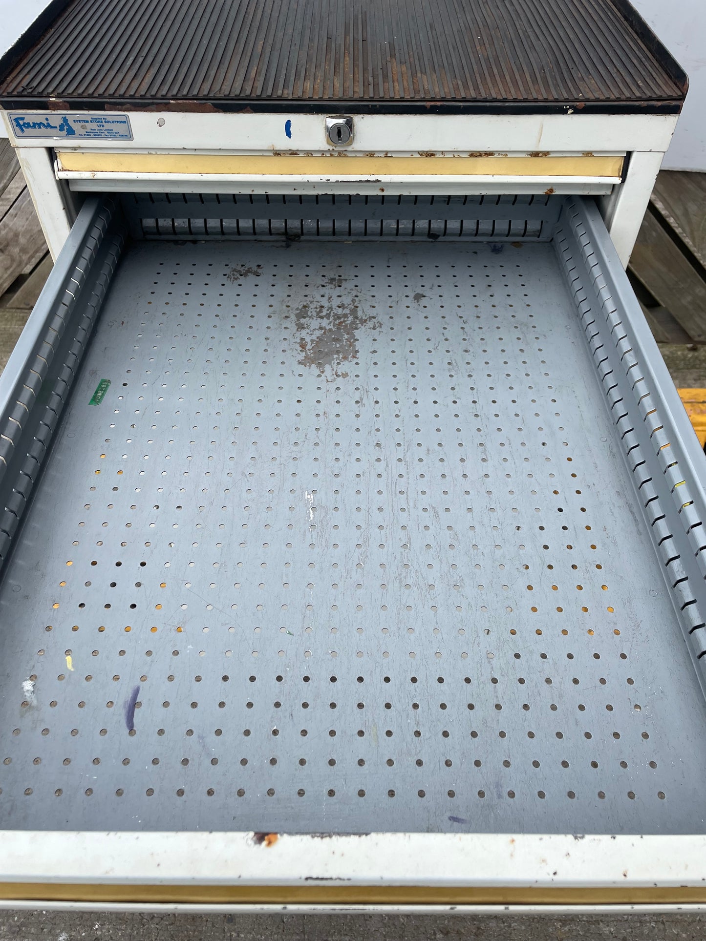 INDUSTRIAL TOOLING CABINET DRAWERS CNC ENGINEERING POLSTORE BOTT VIDMAR LISTA