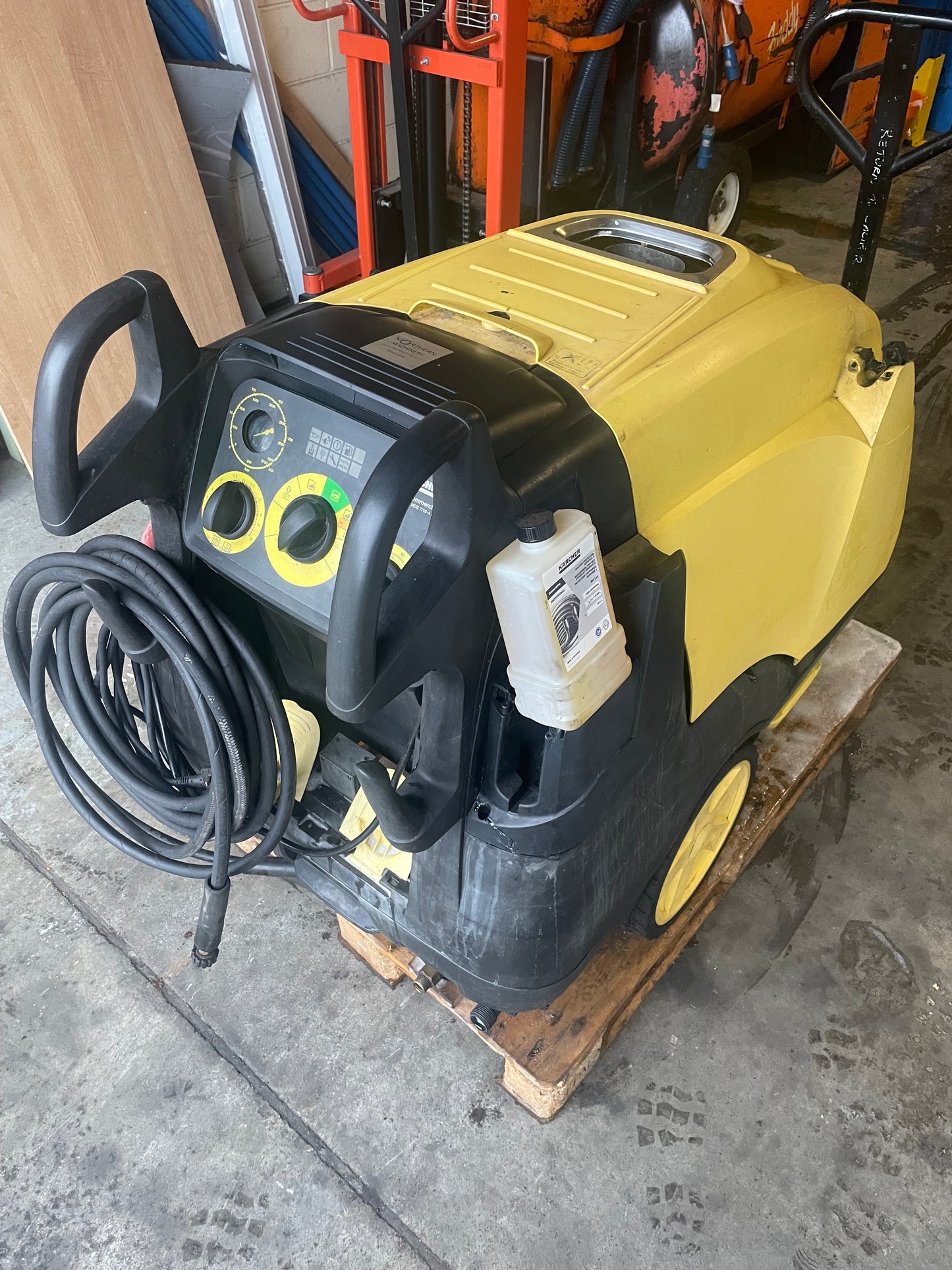 Karcher Steam Cleaner