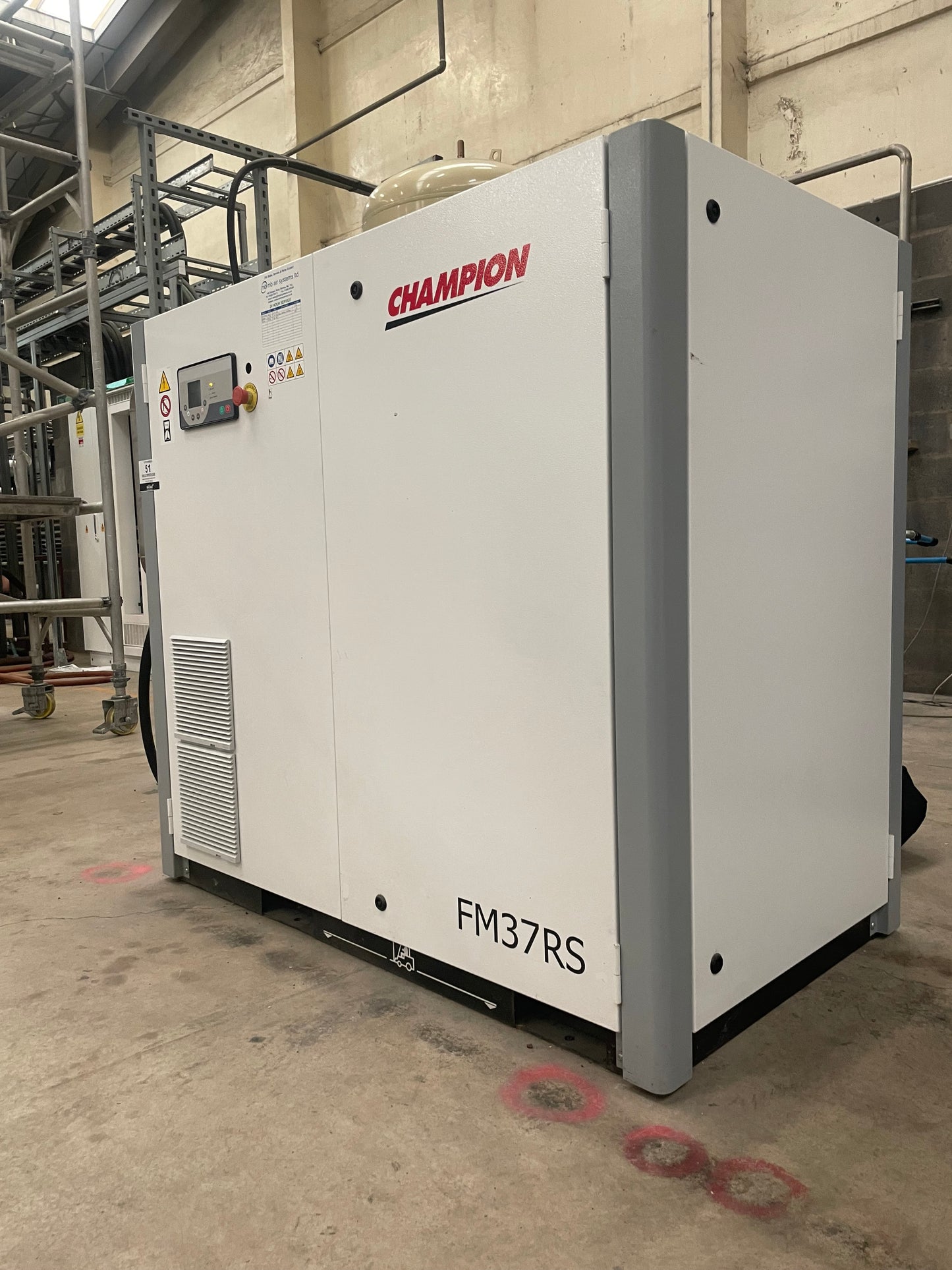 Champion  FM37RS Invertor Screw Compressor 800 hours  + 1000L tank + Water Trap