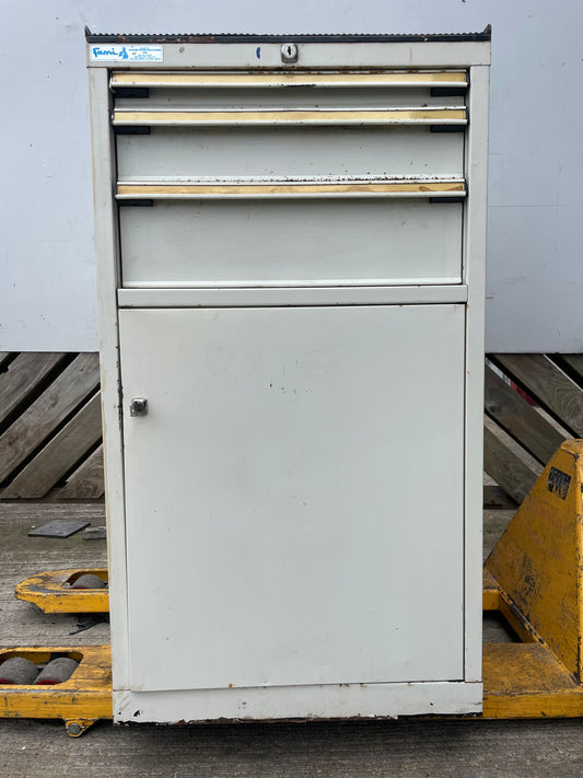 INDUSTRIAL TOOLING CABINET DRAWERS CNC ENGINEERING POLSTORE BOTT VIDMAR LISTA