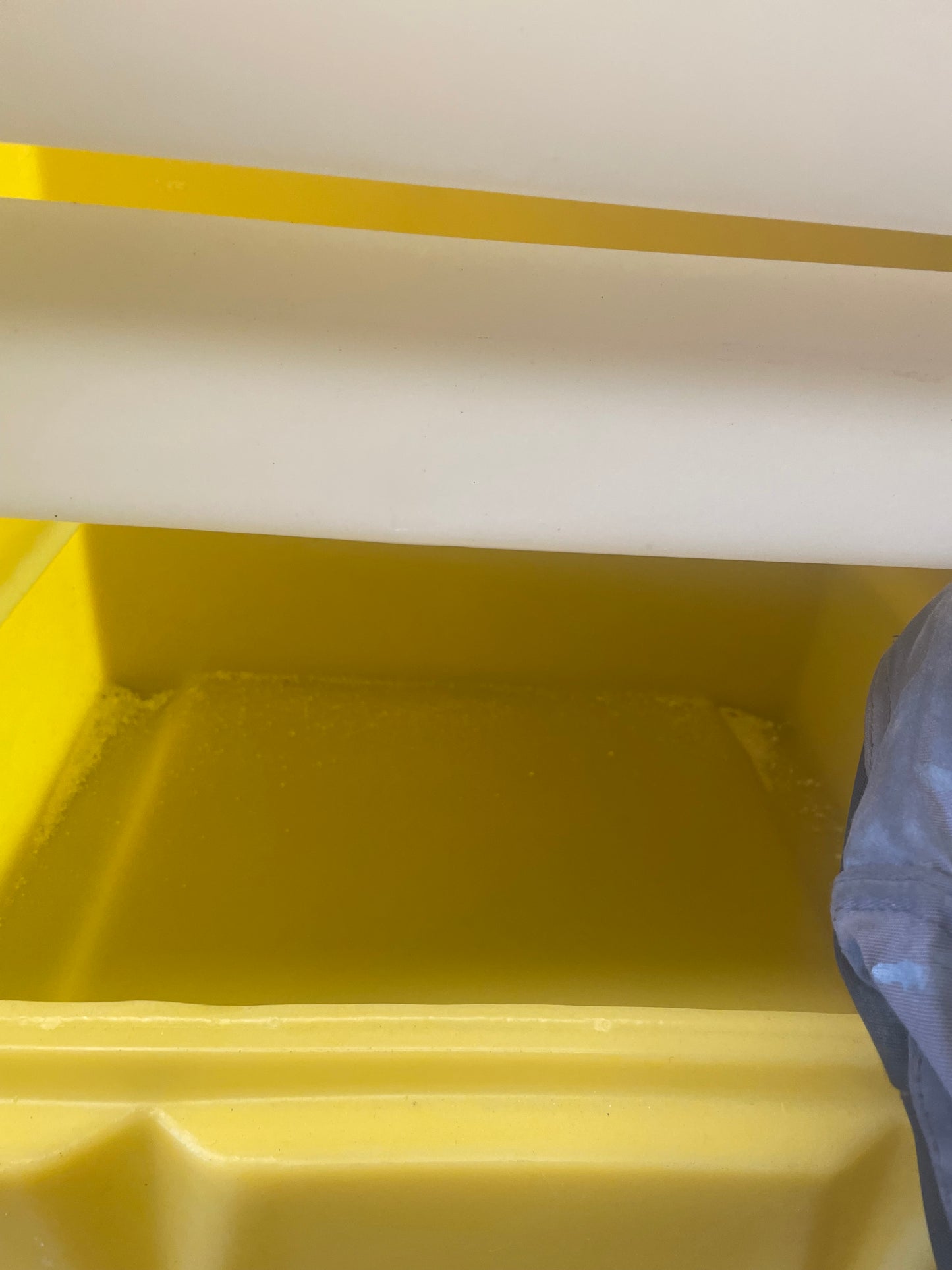 Liquid Chemical Hazardous Storage Cabinet COSHH ( BUND 70 L SPILL CAPACITY  )