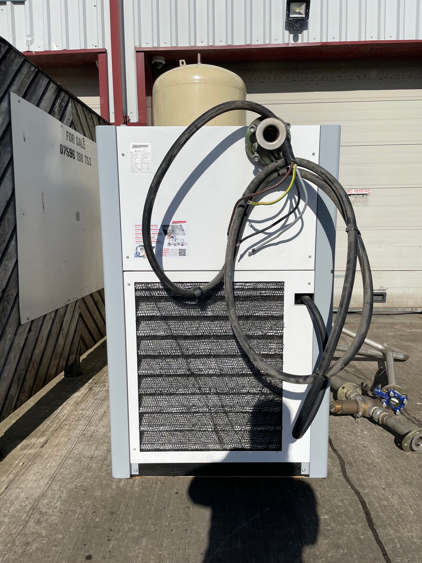 Champion  FM37RS Invertor Screw Compressor 800 hours  + 1000L tank + Water Trap