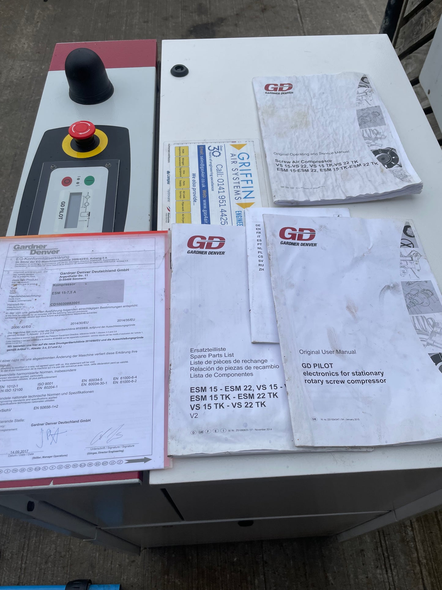 Gardner Denver ESM 15 Air Compressor  6455 Load Hours 15KW -