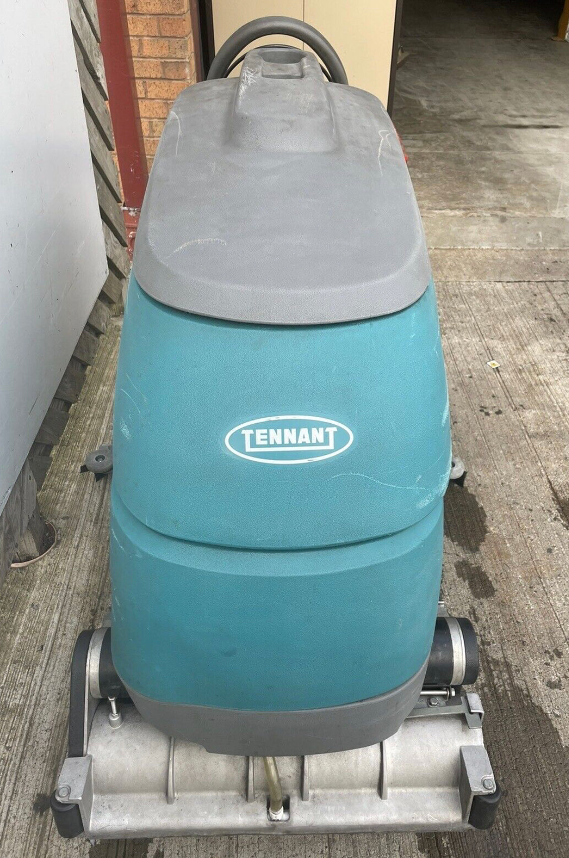 Tennant T5 Industrial Pedestrian Scrubber Dryer - 240 volt