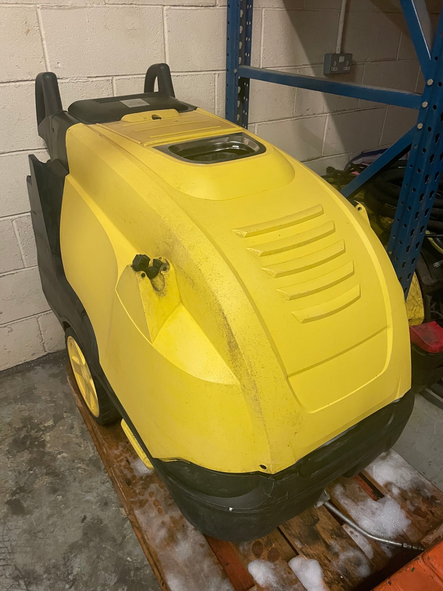 Karcher Steam Cleaner