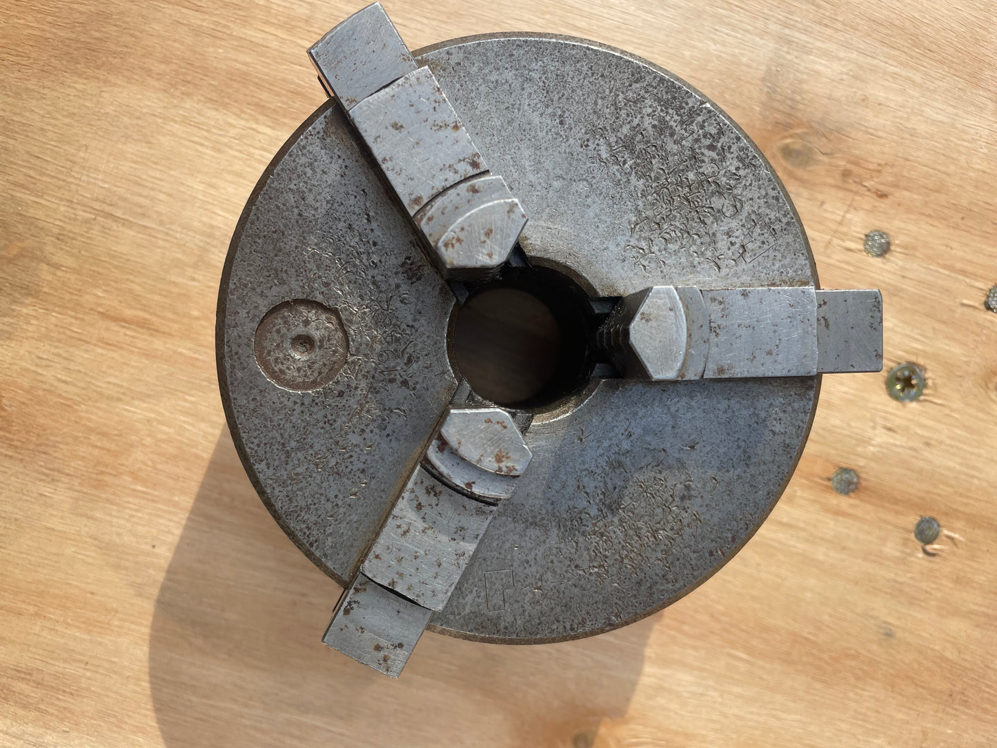 3 jaw chuck 4-1/4 Lathe chuck with key
