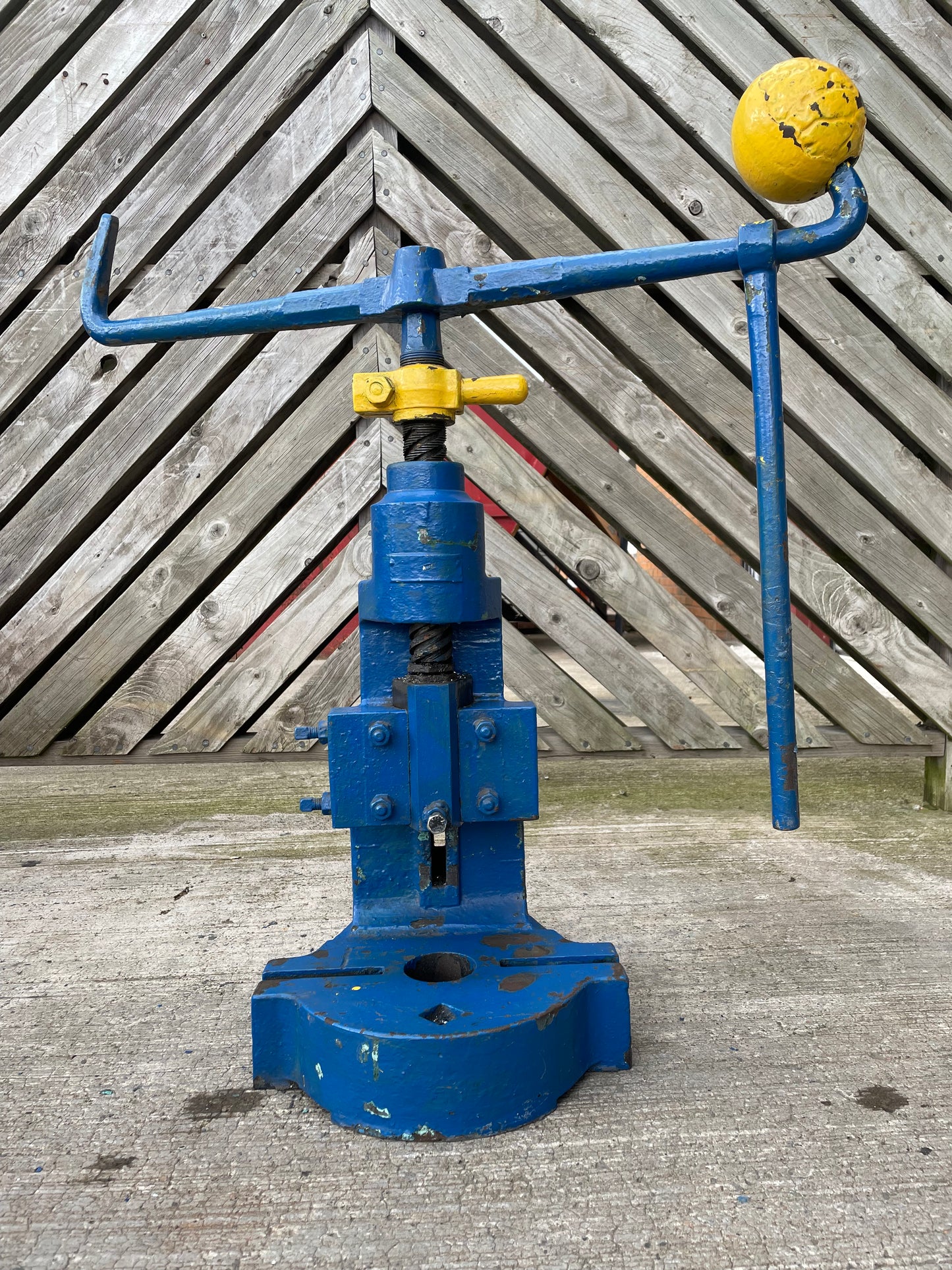 Large No. 4 Fly Press