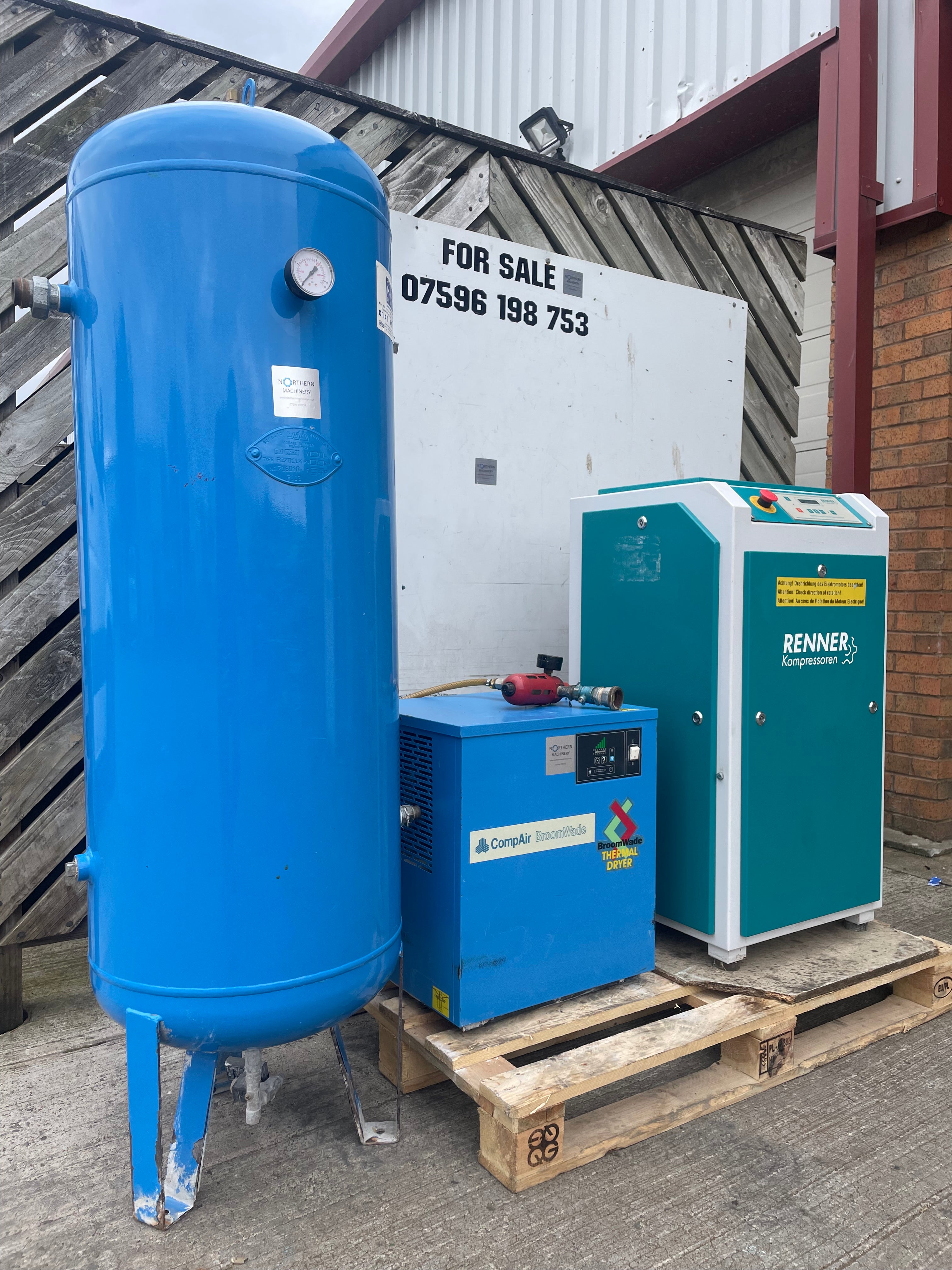 Renner Compressor RENNER RS-PRO 7.5 Rotary Screw Compressor 7.5 Kw -2017 Model - Very Lo ...