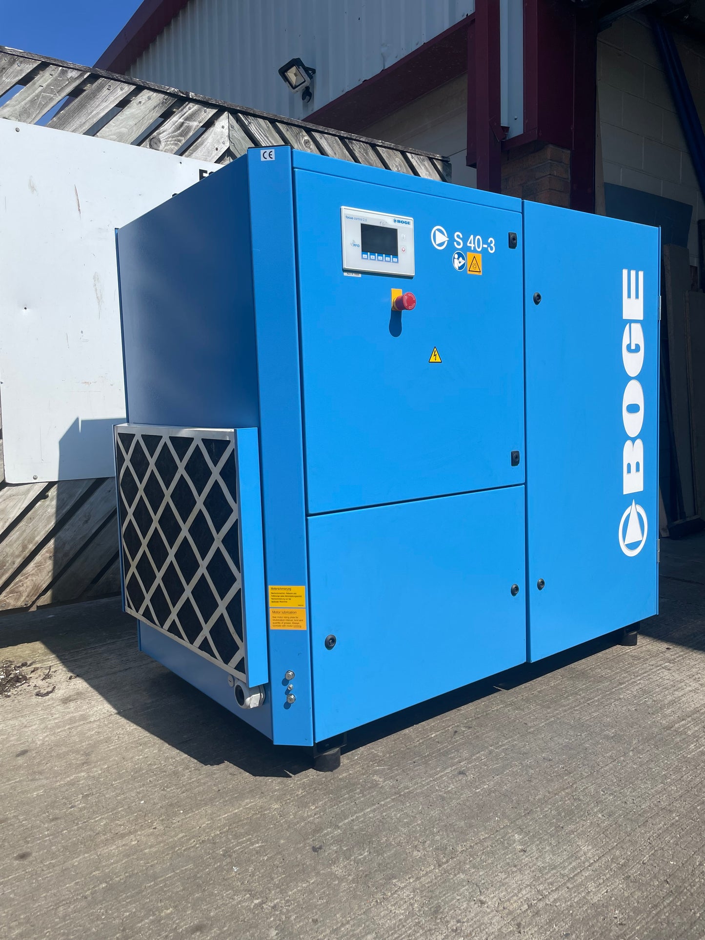 BOGE S 40 -3 SCREW COMPRESSOR 5825 HOURS - 8 BAR - 188CFM - GRIT BLASTING