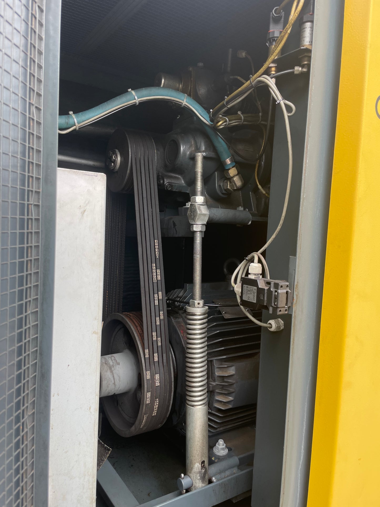 HPC Kaeser BS 61 Screw Compressor - 37 KW - 230 CFM & HPC TD 61 Air Drier -
