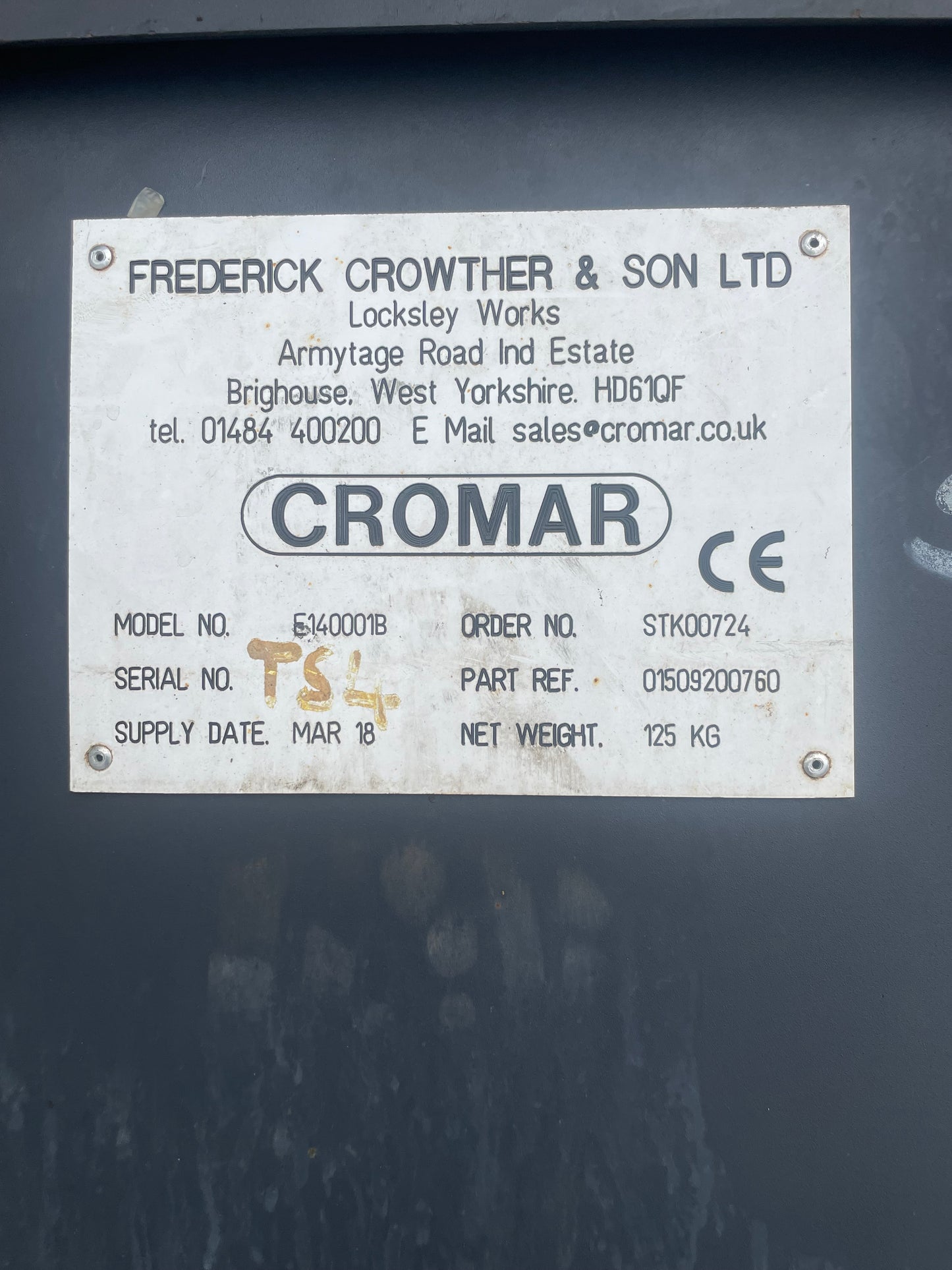 1 x Cromar Swarf hopper Tipping Skip On Wheels 500 Kg (Lot No4)