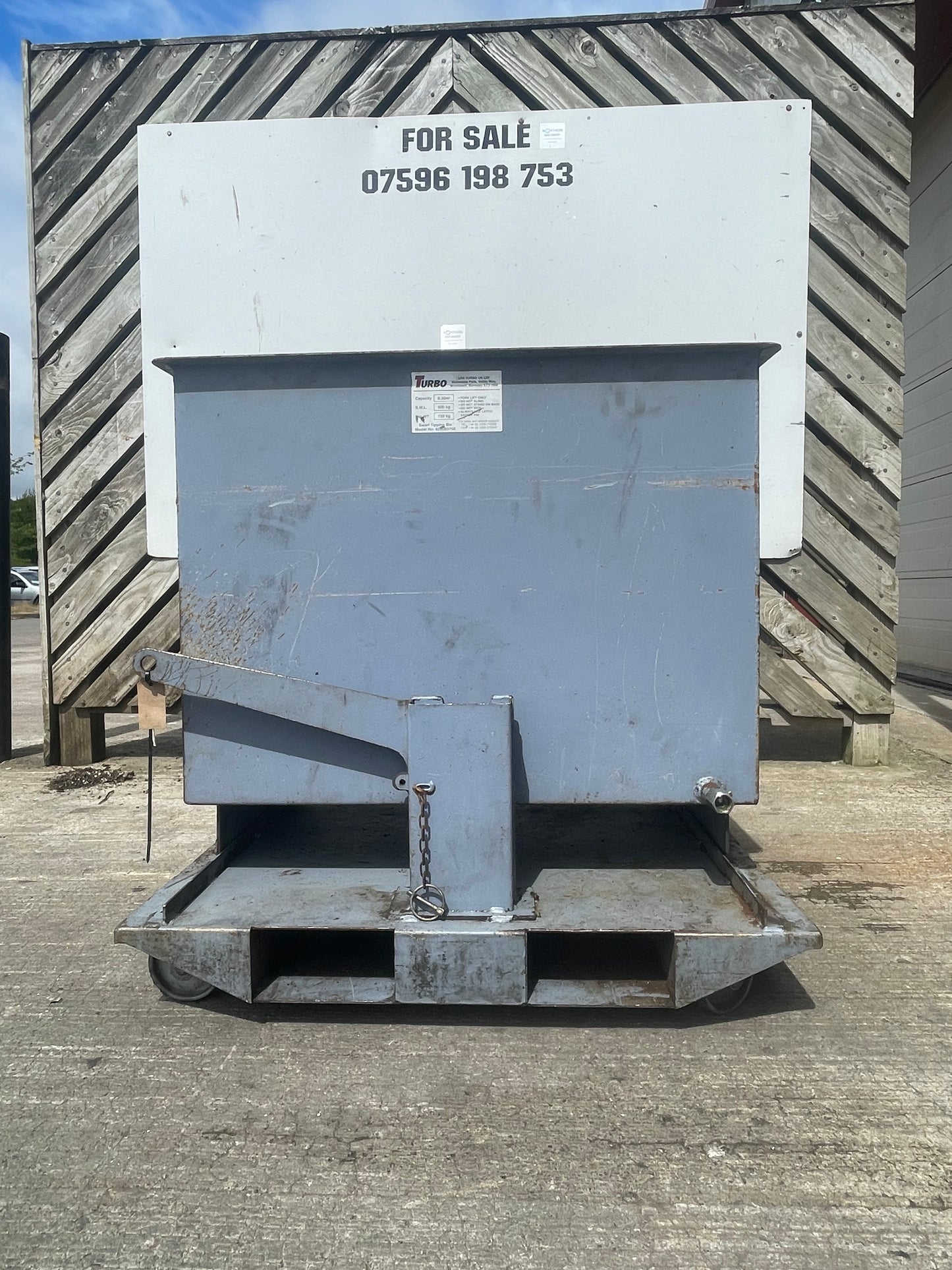 1 X Turbo Swarf Tipping Bin, Forklift Tipping Skip 500 Kg On Wheels ( Lot 1 )