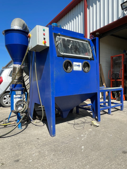 HOGG LARGE PRESSURE CABINET EXTRACTOR SHOT BLASTING BEAD BLAST SAND GRIT